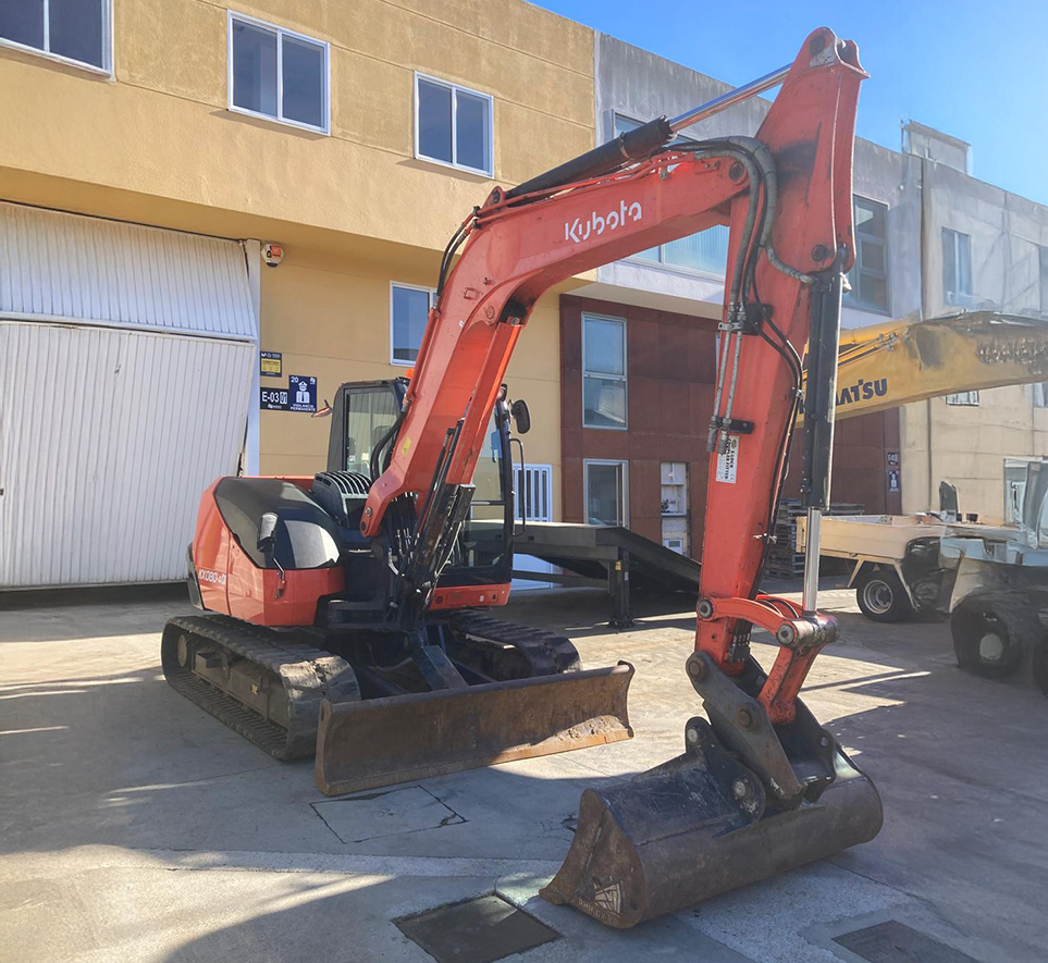EXCAVADORA KUBOTA KX080-4 _01