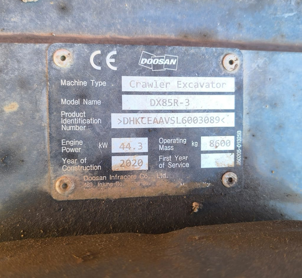 MIDIEXCAVADORA DOOSAN DX85R-3_04