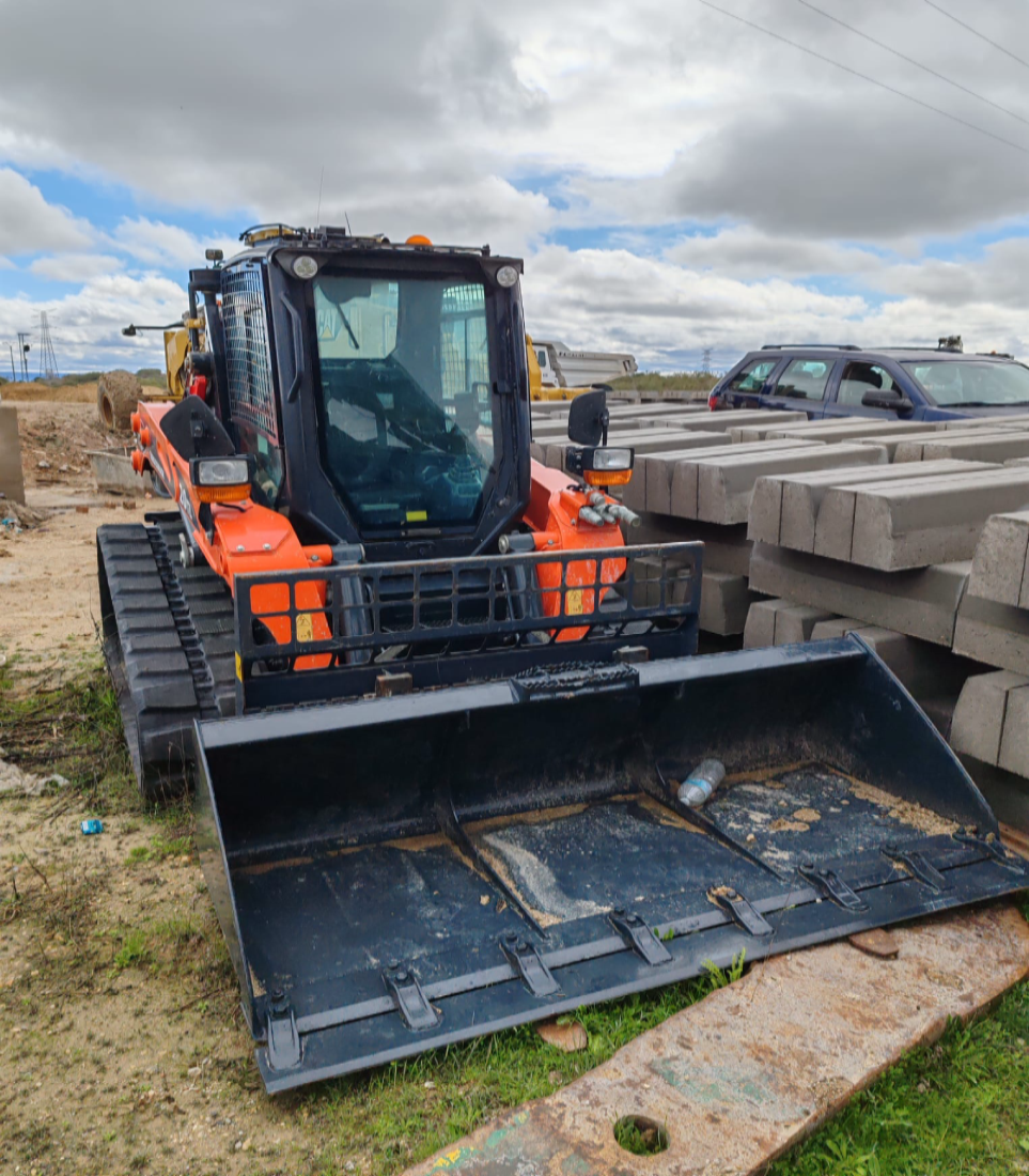 e4aaab23-0149-4a10-a537-43d17a3b7f51